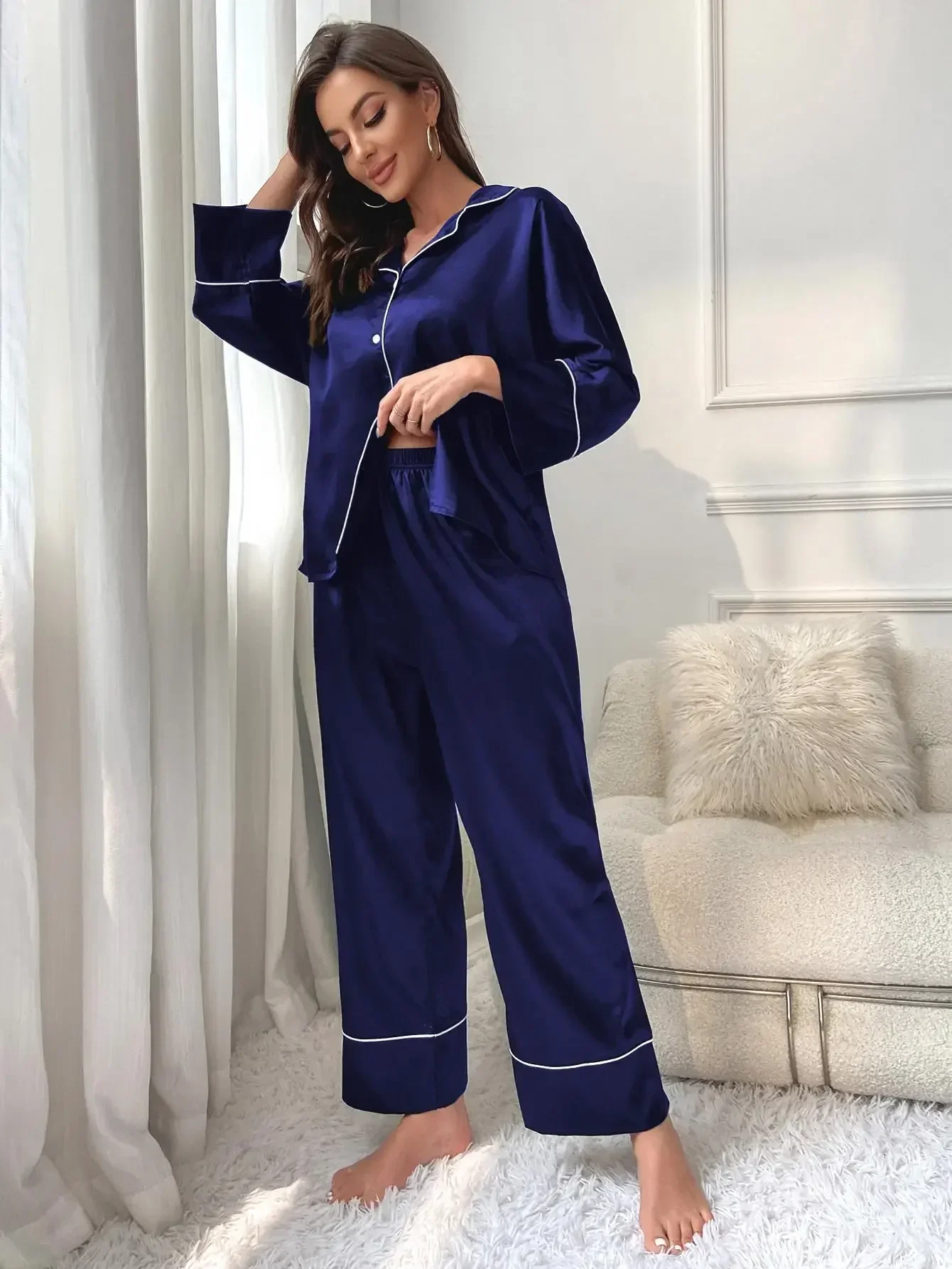 Women's Satin Long Sleeve Pajama Set - Luxurious Sleepwear & Loungewear