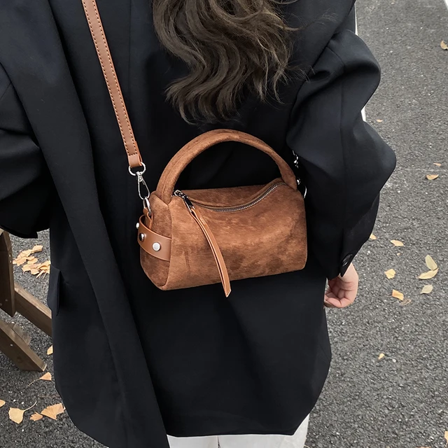Sacs à bandoulière mini rétro en cuir PU tendance pour femmes, sac seau bandoulière, sacs à main et pochettes de luxe de créateur Hiver 2026 1