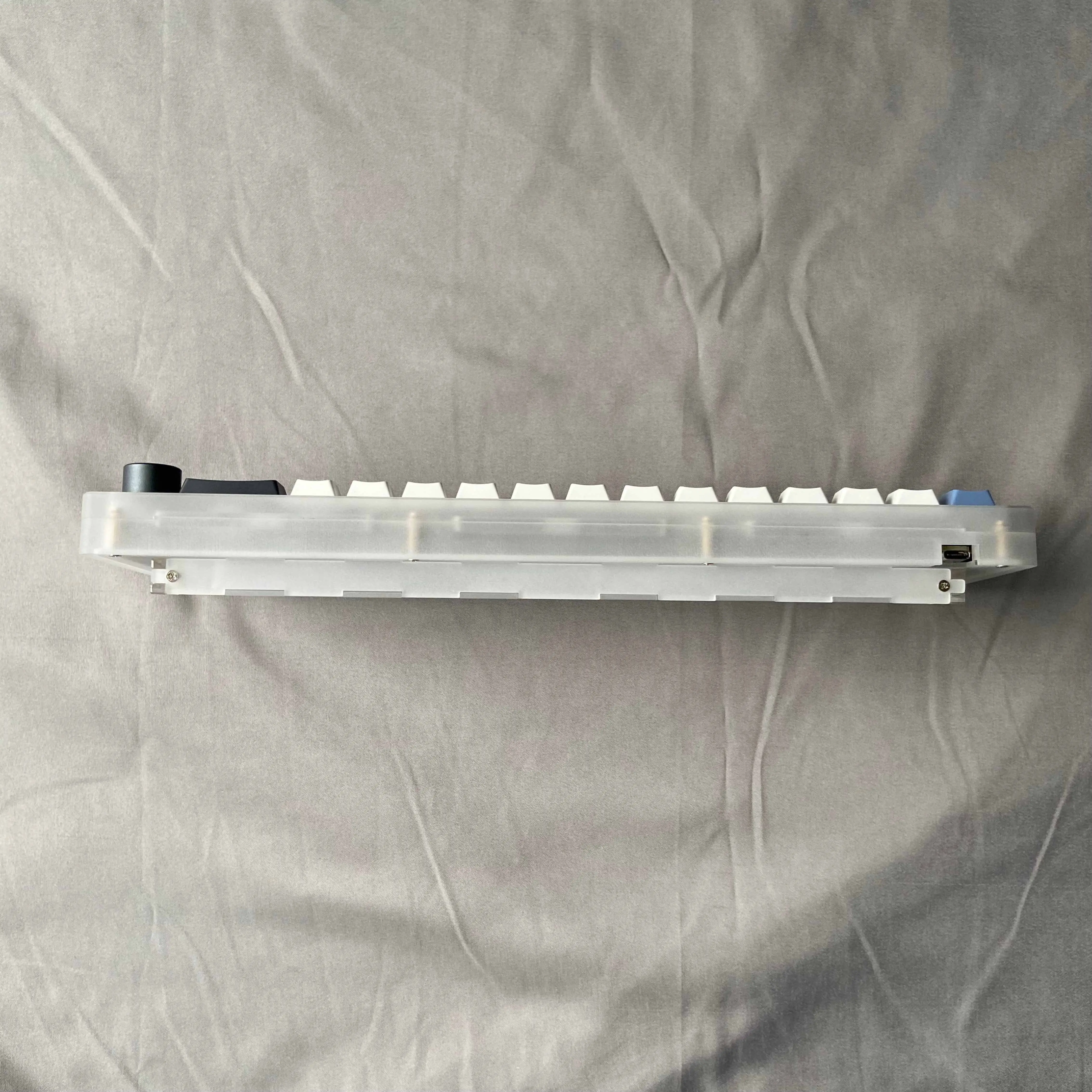 MW65 Lite Keyboard Kit Gasket Mount RGB Backlit Hot Swappable Single Mode Wired QMK Firmware Support Via Change Keys Muffler Pad custom pc keyboard