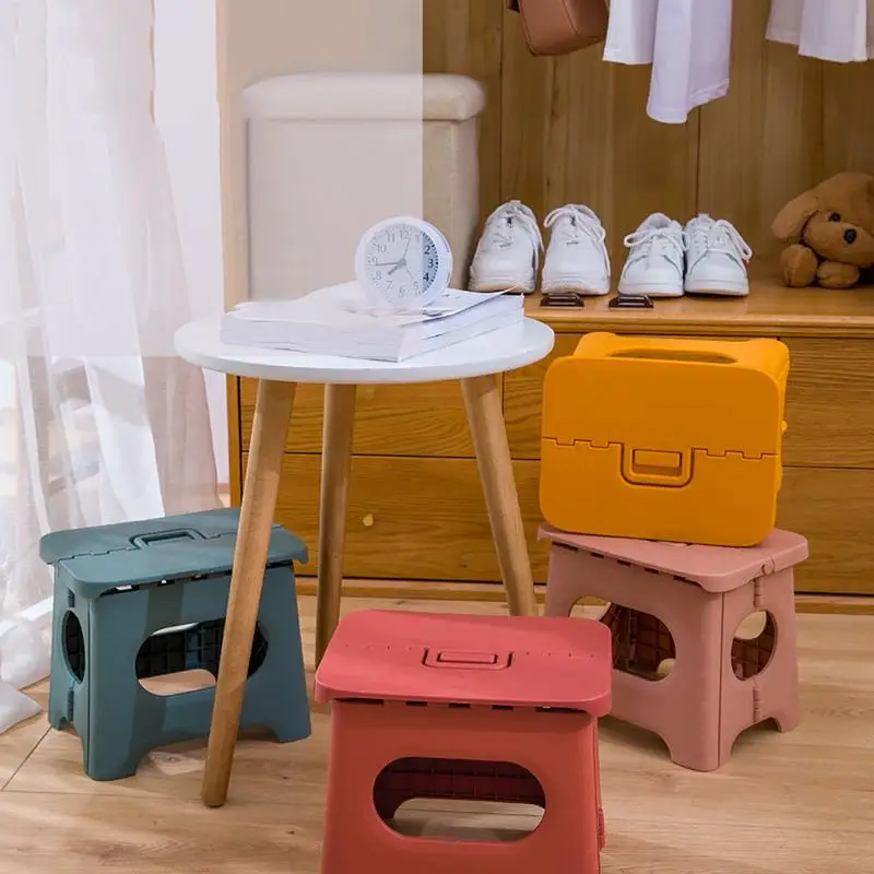 Folding Step Stool High Load-Bearing Lightweight Plastic Footstool Portable Multi-Purpose Stool Plastic Chair with Handle