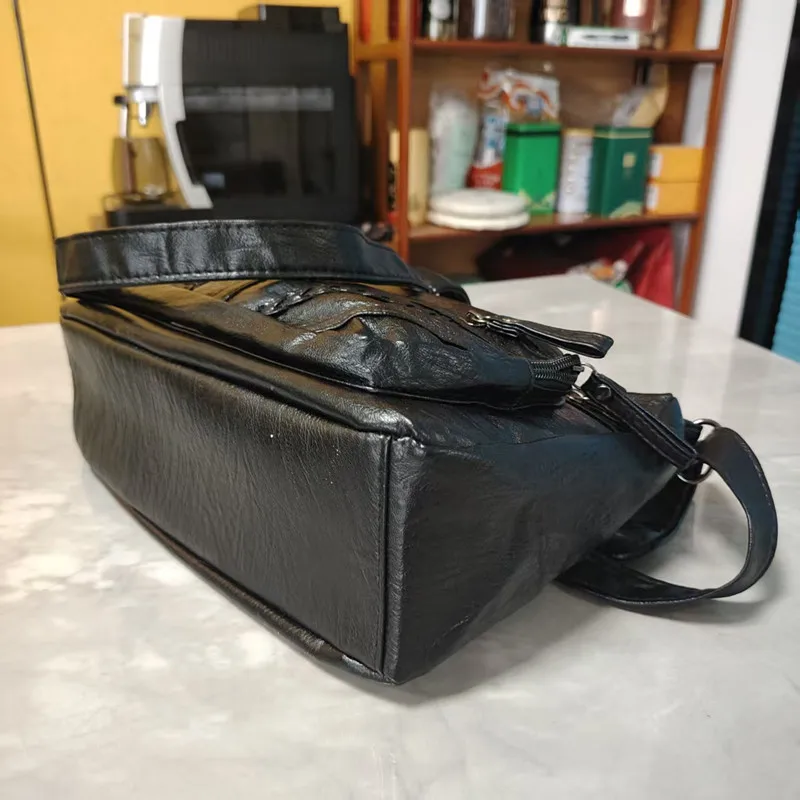 Top Quality Four Layer Zipper Leather Shoulder Crossbody Bag with Inner Zipper Pocket, Suitablefor Daily Use, Work Party Travel