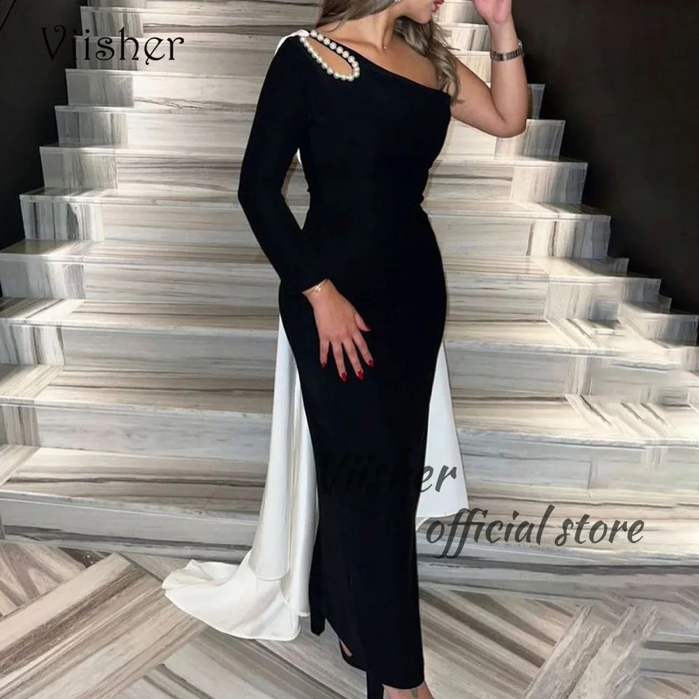 

Viisher Black White Mermaid Evening Dresses One Sleeve Pearls Satin Bodycon Prom Dress with Cape Dubai Arabic Formal Gowns