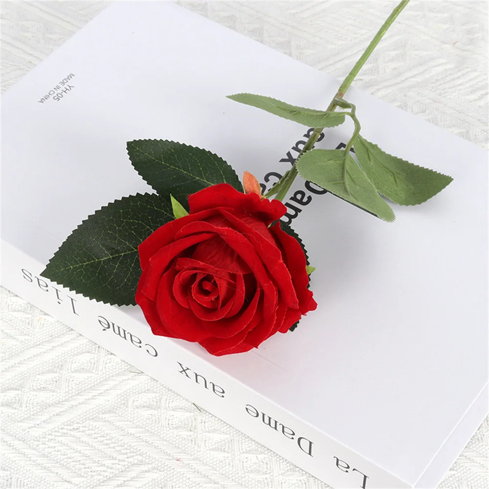 Rote Seiden-Kunstrose aus Seidenmaterial für Hochzeits- und Heimtischdekoration, Künstliche Blumen, Blumenstrauß-Arrangement als Geschenk