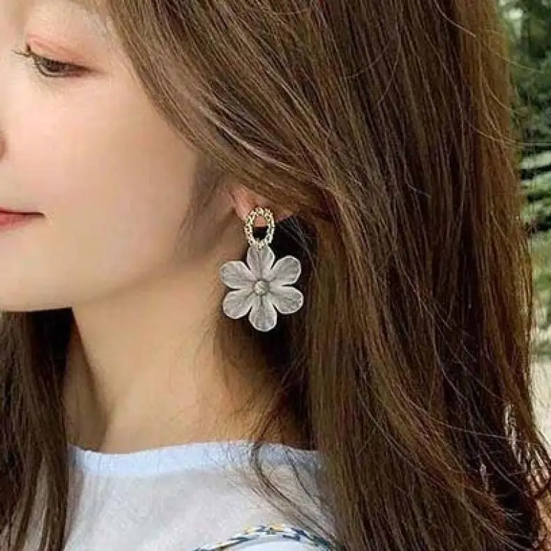Sc8eb30fb35014747bf009b25e71dc200k Elegant White Orchid Flower Earring for Women Ladies Temperament Metal Leaves Long Tassel Drop Earrings Hook Jewelry Accessories Mallzona
