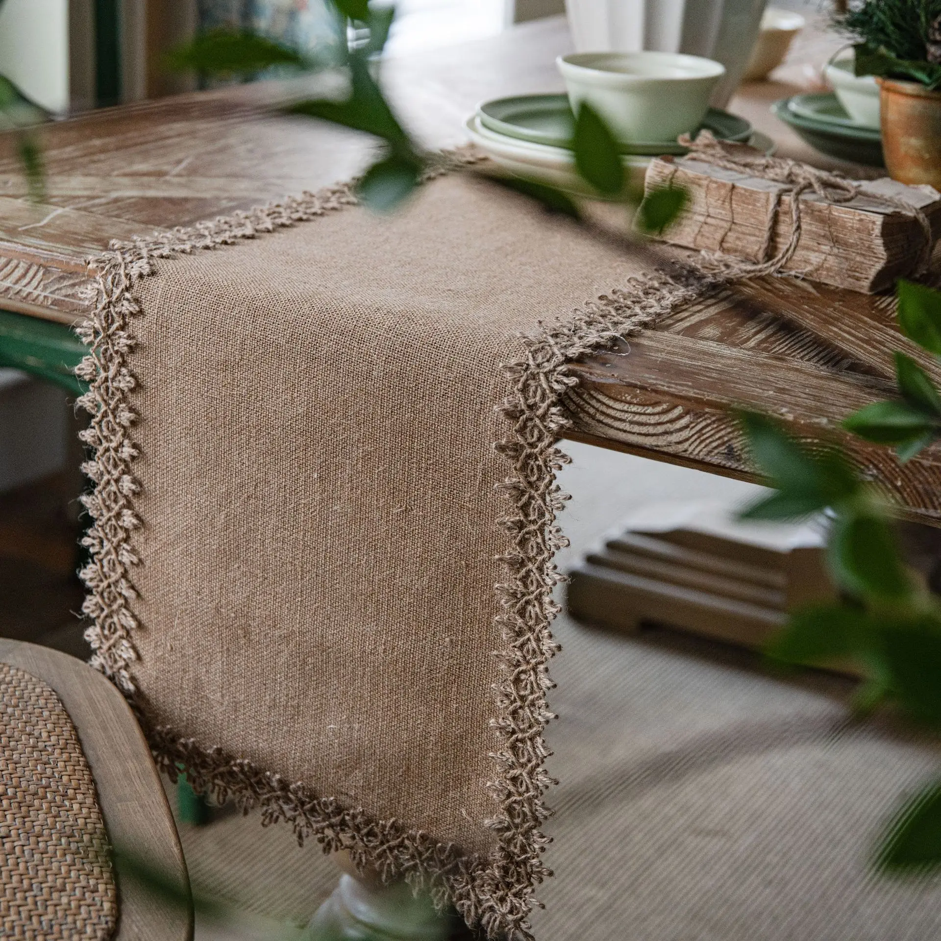 

Natural Burlap Table Runner with Jute Lace Vintage Farmhouse Tabletop Hallway Boho Decor for Wedding Parties Everyday Decor