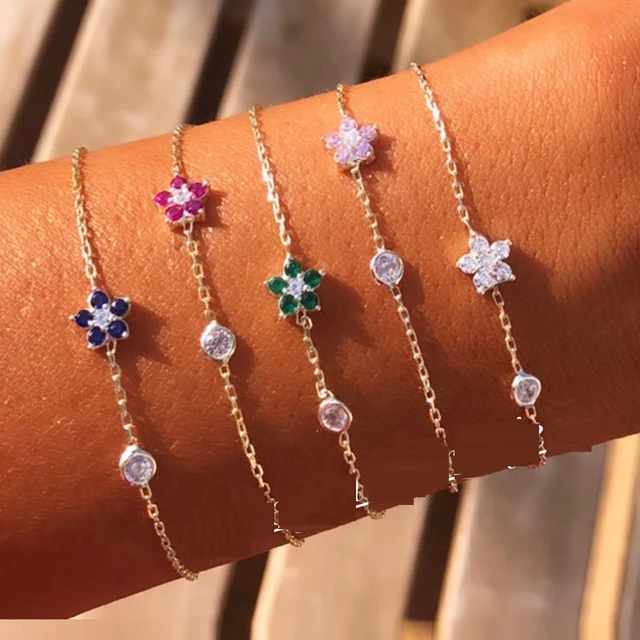 Louis Vuitton lv jewelry 5 flower bracelet  Women's jewelry and  accessories, Louis vuitton jewelry, Womens jewelry bracelets