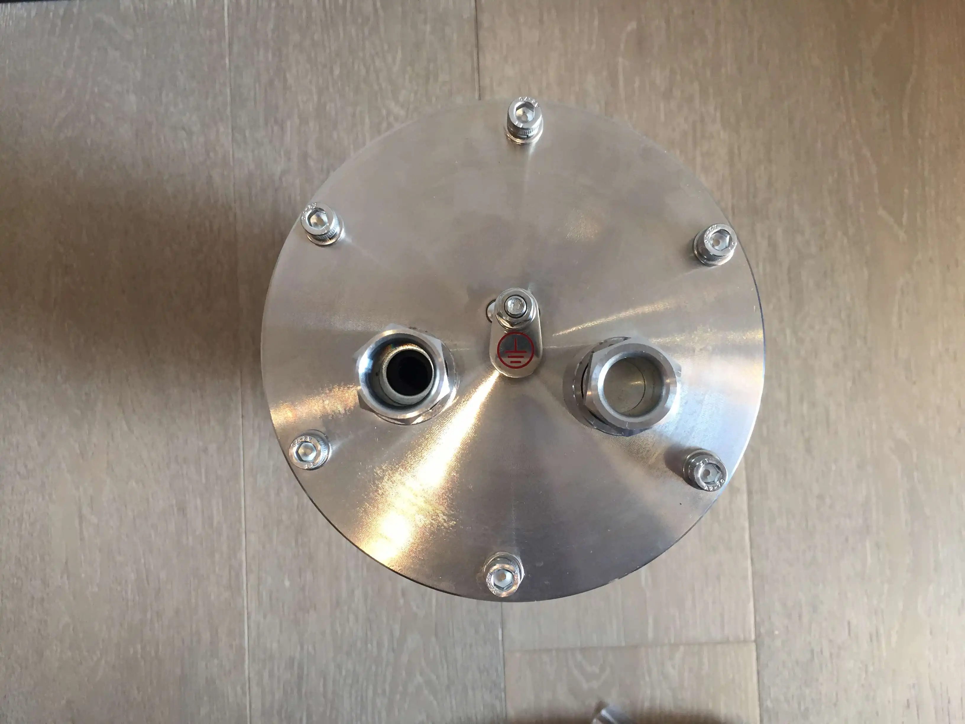 Explosion-proof ExdII CT6 IP66 Waterproof Water Cooling CCTV Camera Housing 105x275mm 304 316 Stainless Steel Outdoor Enclosure