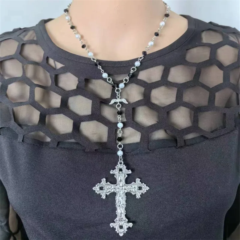 

Готическая мода, металлическая цепь, черные и белые бусины, подходят к большому кресту, ожерелье для женщин