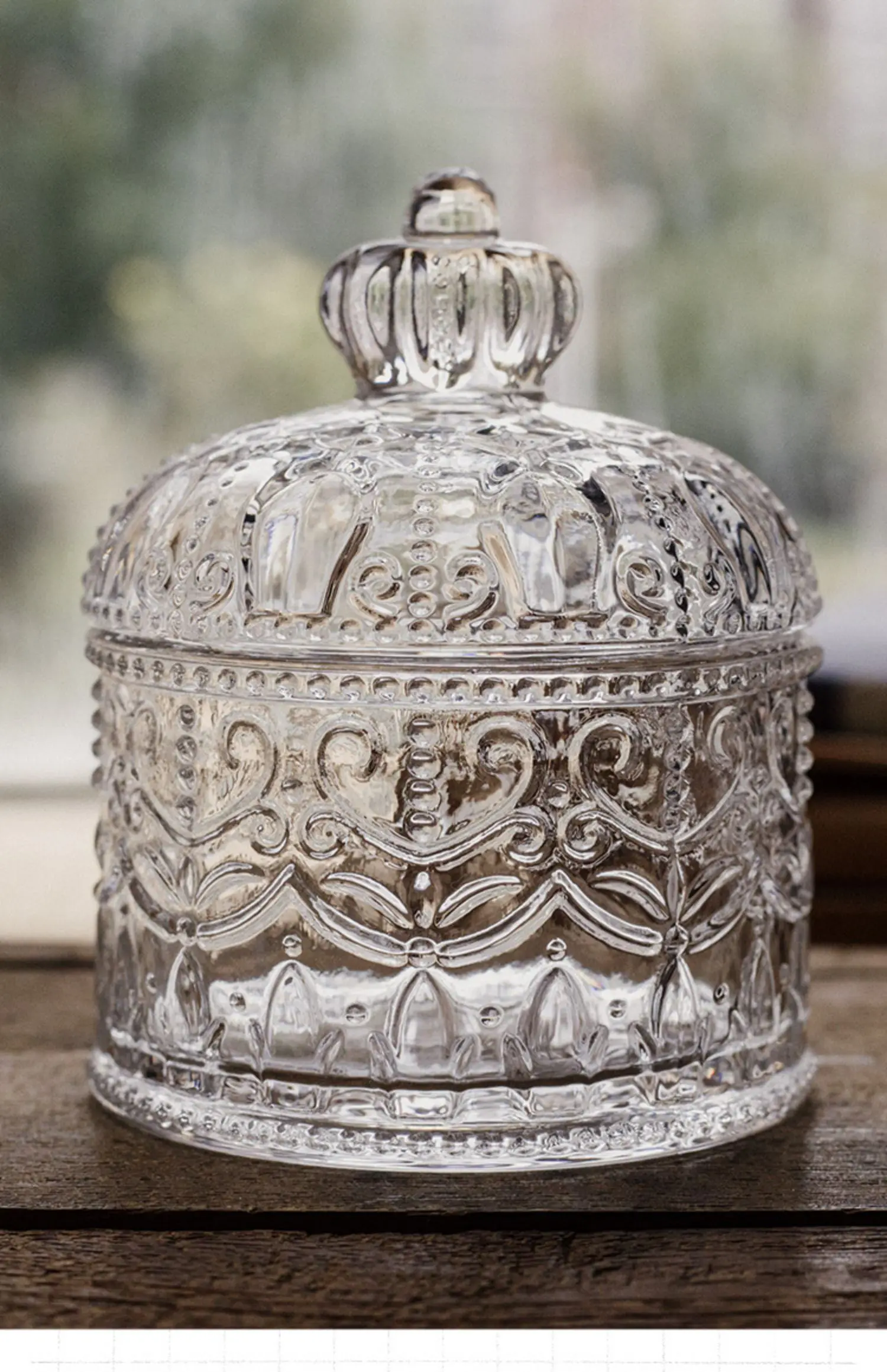 Storage Tank Vintage Relief Imitation Crystal Glass Coffee Sugar Jar Household Makeup Cotton Jewelry Box with Lid Storage Tank 6