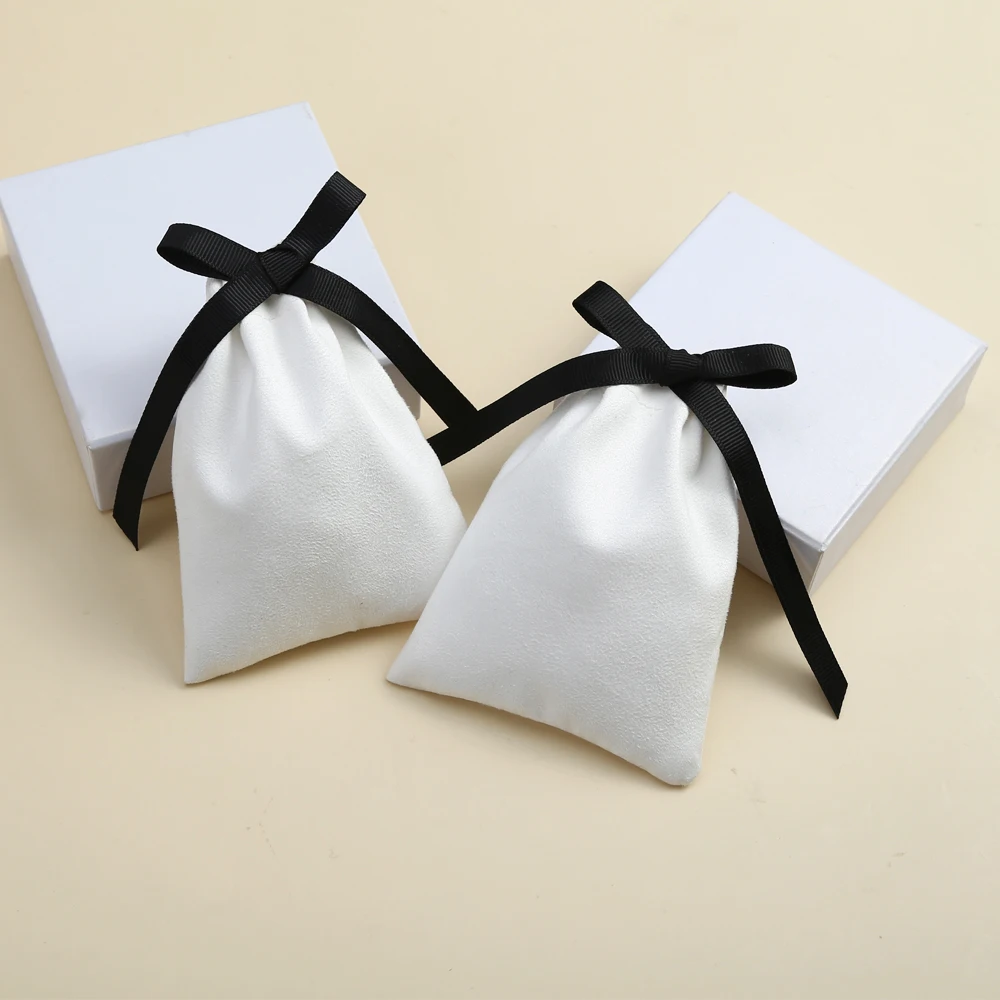 50pcs White Jewelry Packaging with Black Ribbon Velvet Drawstring Bag for Makeup Wedding party Pouches Small Flannel Gift Bags