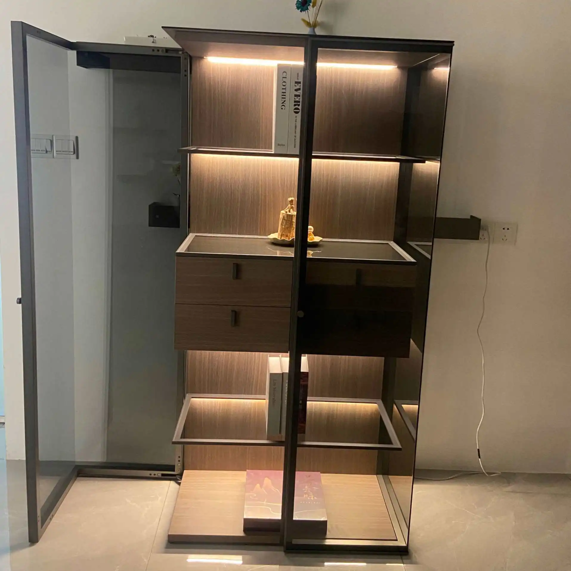 Factory Lighted Transparent Aluminum Glass Display Case Home Storage Showcase Airplane Wing Cabinet with Drawers