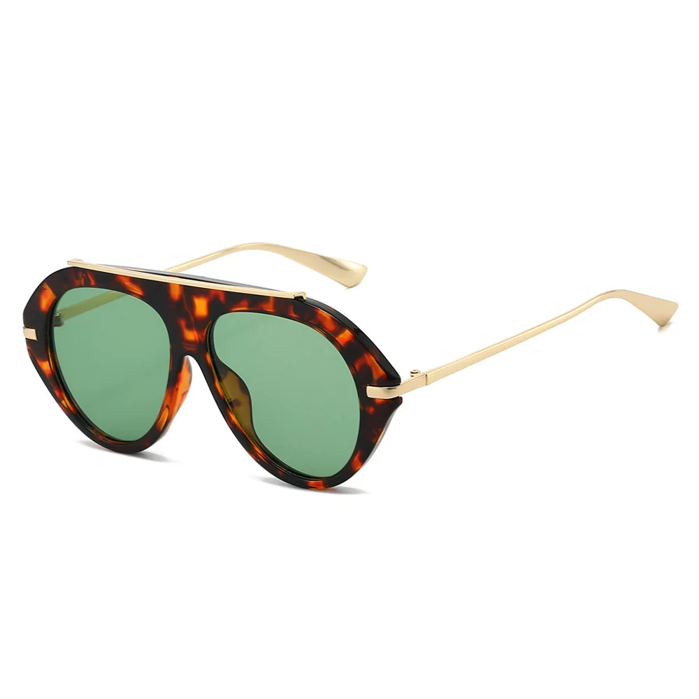 Chic Retro Oversized Aviator Sunglasses - Unisex Golden Vintage Style