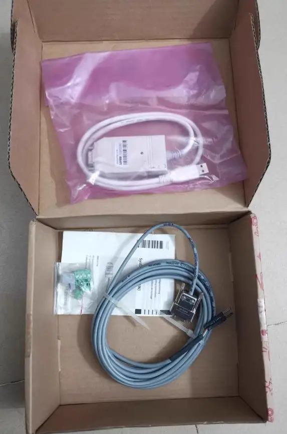 Программируемый кабель EMF2177IB для сервопривода LENZE 9300 Программируемый кабель EMF2177IB для сервопривода LENZE 9300