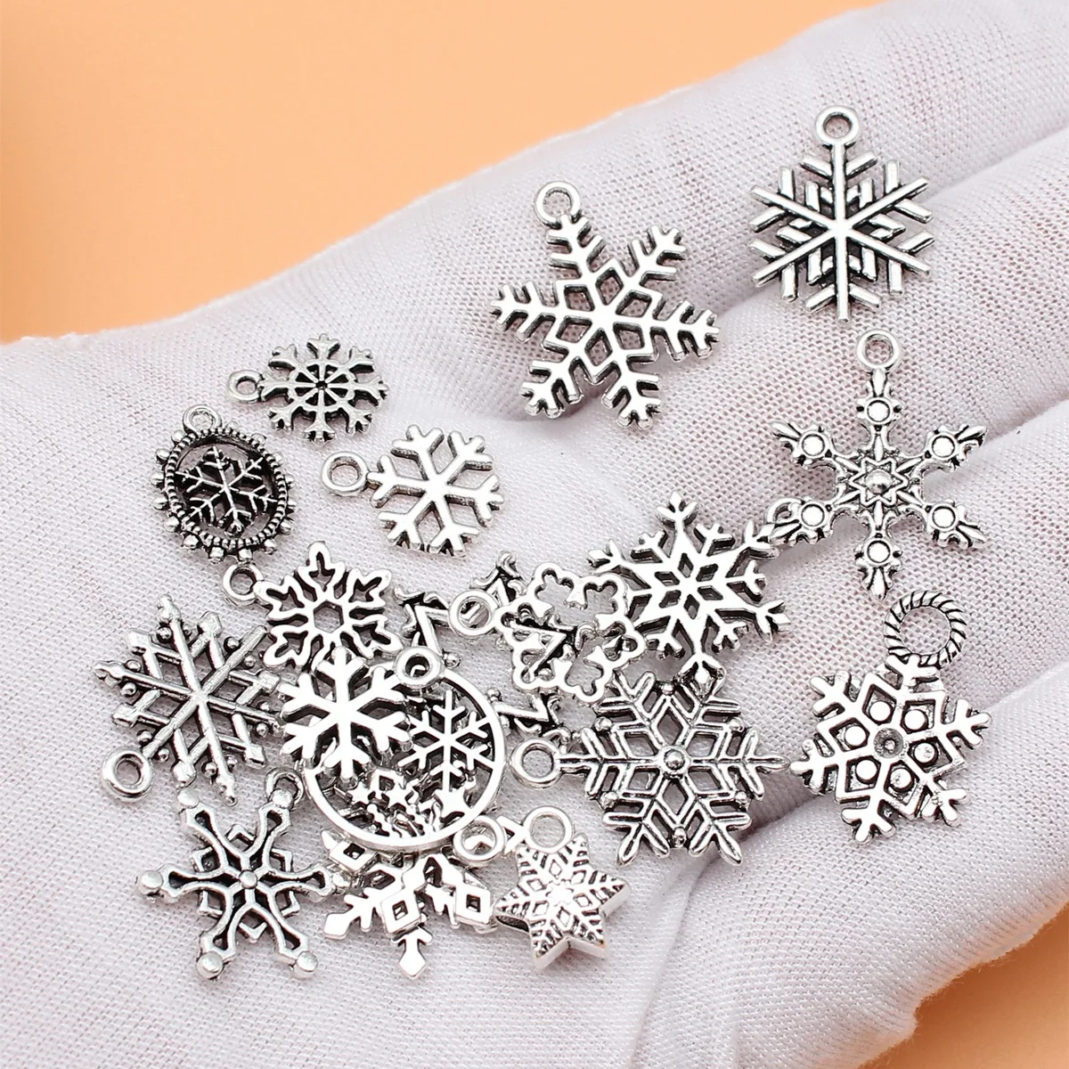 Decoro Natalizio Fiocco di Neve Argentato | Galleria Del Regalo