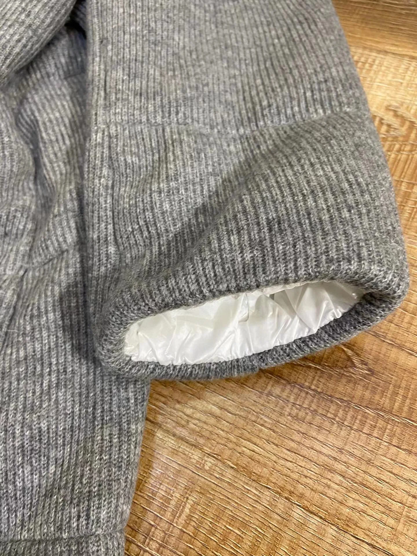 Рисунок 6 - Легкое пуховое пальто