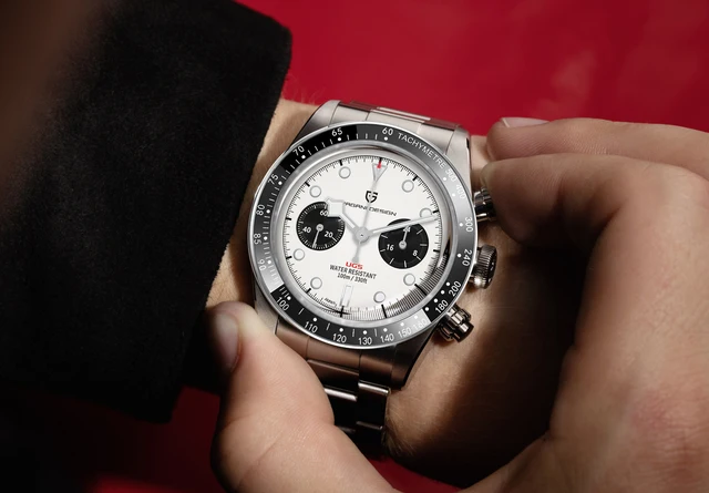 パガーニデザイン　PD-1718　クォーツ白黒パンダ Pagani Design PD-1718 Black Bay Chrono Panda Men's 39.5MM