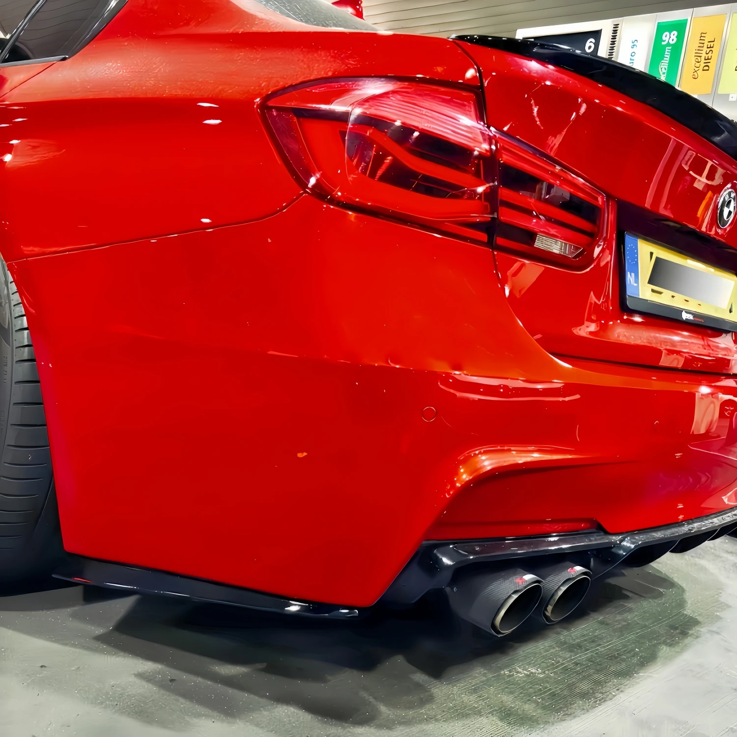 BMW 3 시리즈 M 팩 F30 F31 320d 325i 330i 330d 340i 2012-2019 바디킷 튜닝용 PSM 스타일 글로스 리어 범퍼 사이드 스플리터