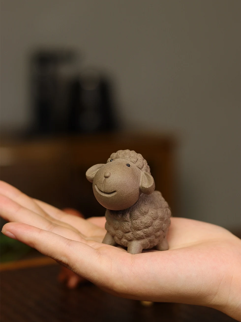 프리미엄 퍼플 클레이 티 펫 양 인형 귀여운 부귀자리 초래 차놀이 선물 차 세트 액세서리 티 테이블 장식품 수제 트렌디