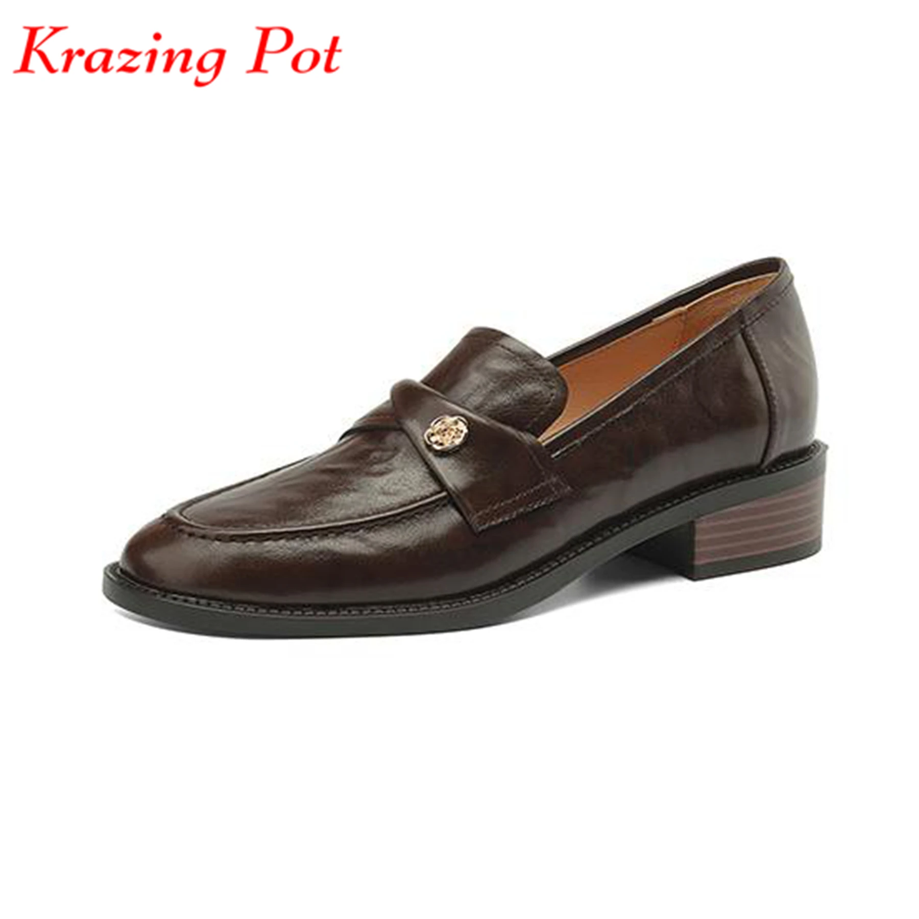 

Krazing Pot Full Grain Leather Med Heel Spring Brand Shoes Slip On British School Big Size 43 Round Toe Metal Buckle Women Pumps