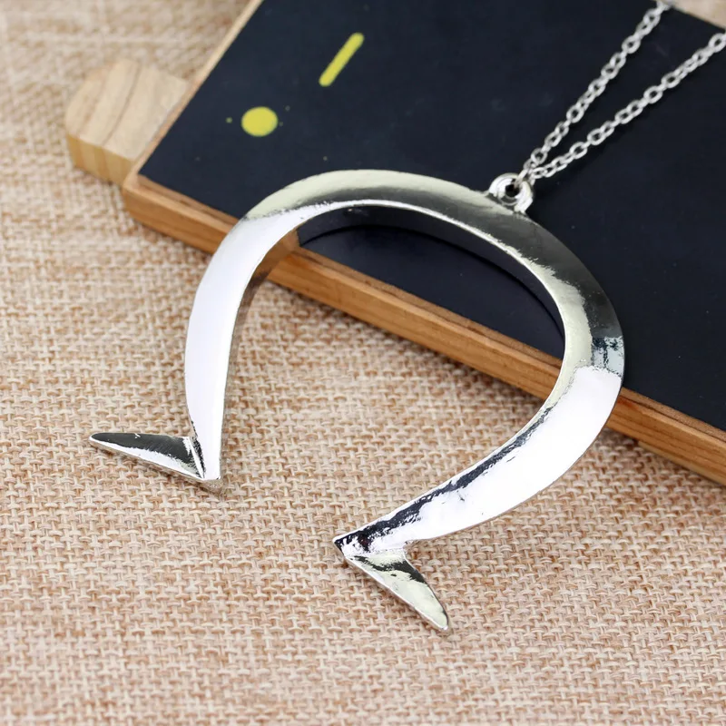 Cosplay Necklace Alice Madness Returns Horseshoe Long Chain Pendant Necklaces Accessories