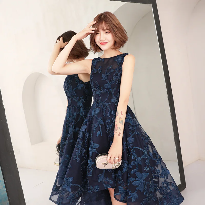 JOLIE ROBE BUSTIER FLUIDE BLEU MARINE ET BLANC T M