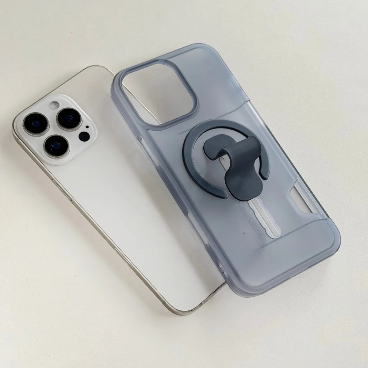 حافظة هاتف فاخرة شفافة غير لامعة مع حامل بطاقة لهو...