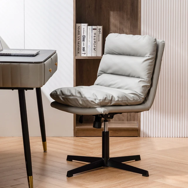 Chaise de bureau confortable et douce avec dossier, fauteuil