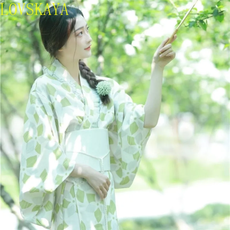 

Women's Traditional Kimono Paired with White Bathrobes, Female Geisha Photography Stage Performance Role-playing Costumes