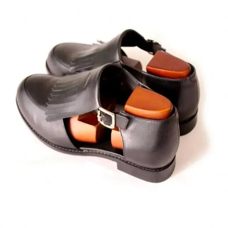 Handmade Cow Tassel Gladiators Men's Classic Slip on British Style Flat heel Genuine leather Cut out Retro Sandals