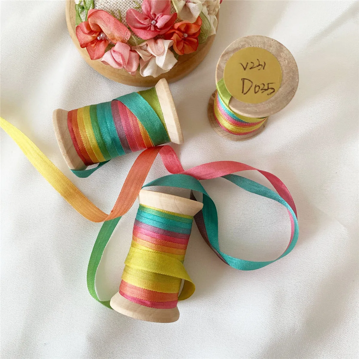 7mmX10m/Roll Vareigated Pure Silk Satin Ribbon Hand Dyed For Sewing Embroidery Needlework Handcraft Christmas Decor