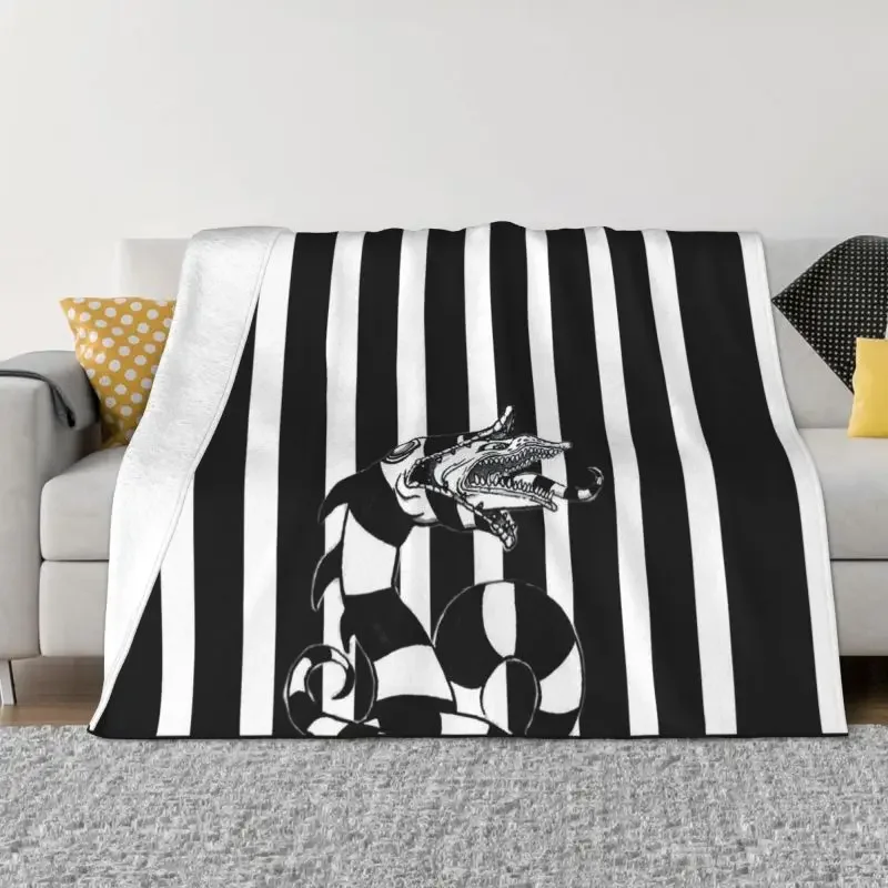 

Horror Beetlejuice Sandworm Blanket Warm Fleece Flannel Film Halloween Gothic Throw Blankets for Bedroom Sofa Outdoor Spring