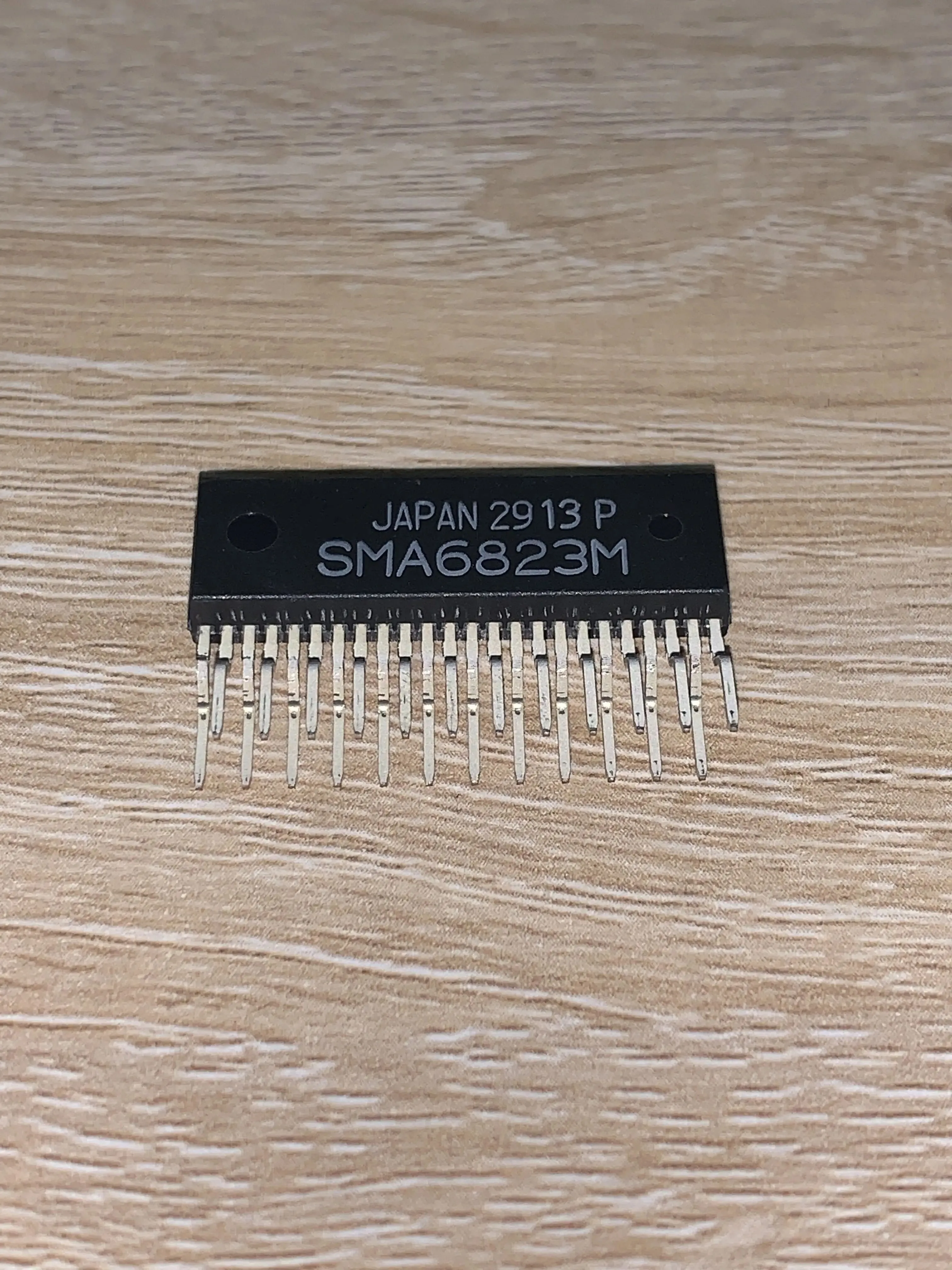 

SMA6823M
