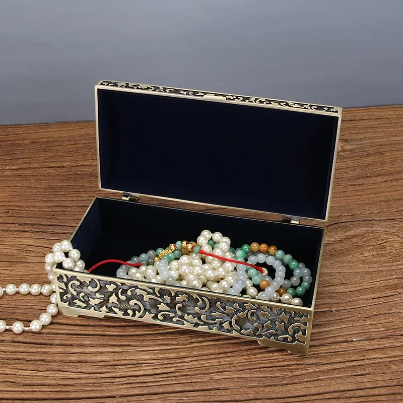 Vintage Metal Jewelry Box Trinket Jewelry Storage for Rings Earrings Medium    NJ72603