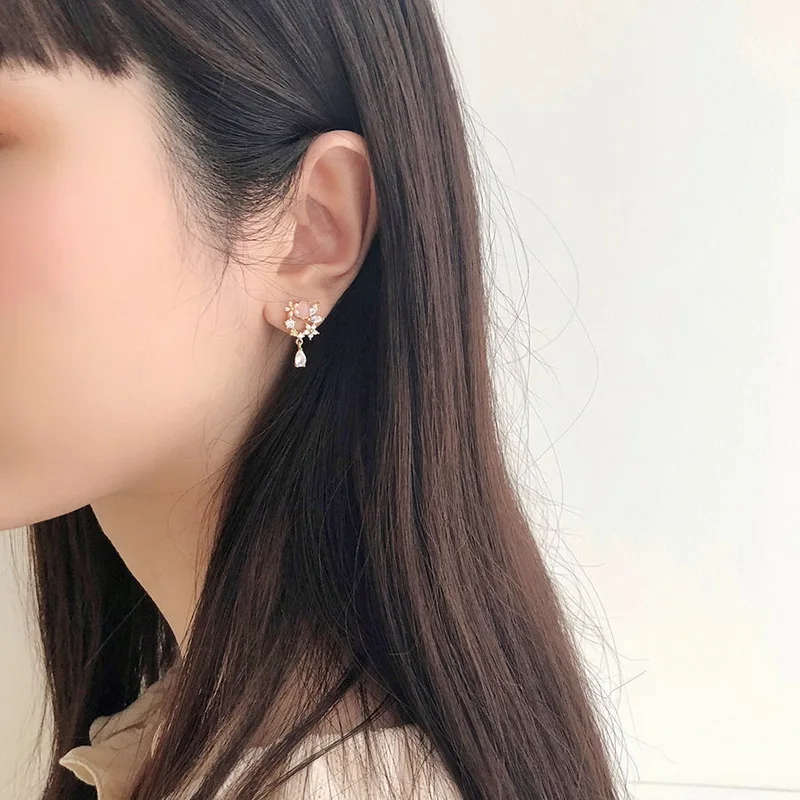 【SUBYUL】Flying bee earrings - (サイコだけど大丈夫) Amazon.com: Meiliyizu Egyptian Scarab Earrings, Vintage