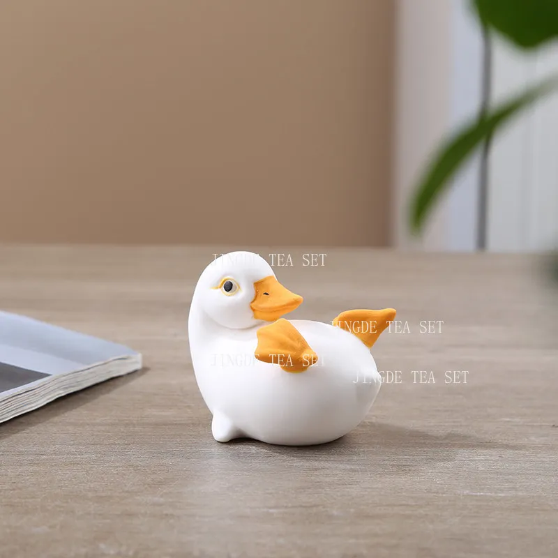 1pcs Ceramic Duck Tea Pet Home Desktop Decorations Cute Tea Ornaments Can Raise White Ducks Landscaping Small Animal Handicrafts