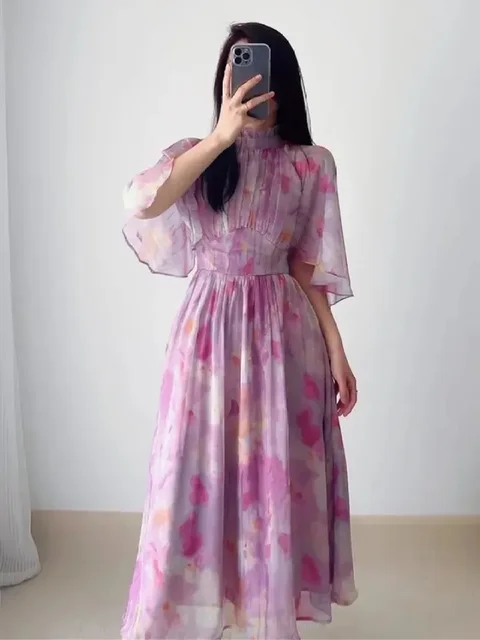 Elegant Print Slim Dress: Timeless Summer Style