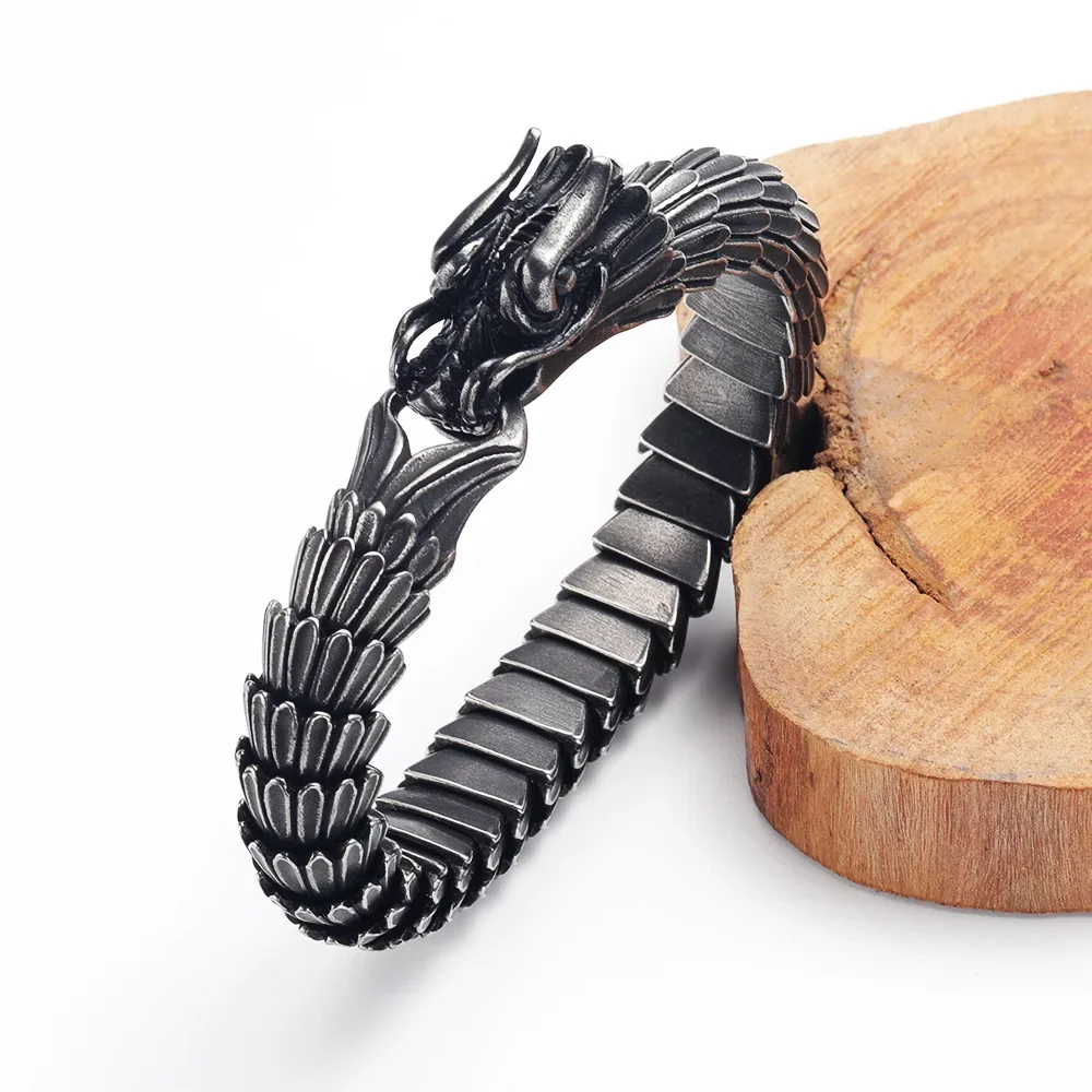 

CHUANGCHENG Punk Personality Tyrant Dragon Bracelet Dragon Scale Fashion Stainless Steel Men's Bracelet