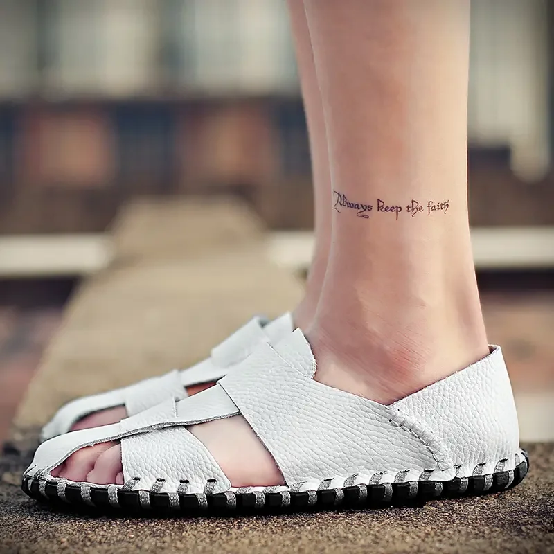 Sandals for Men Outdoor Summer Flats Sandals Leisure Beach Shoes Normal Leather Casual Men Sandal Fashion Shoes Designer Sandals