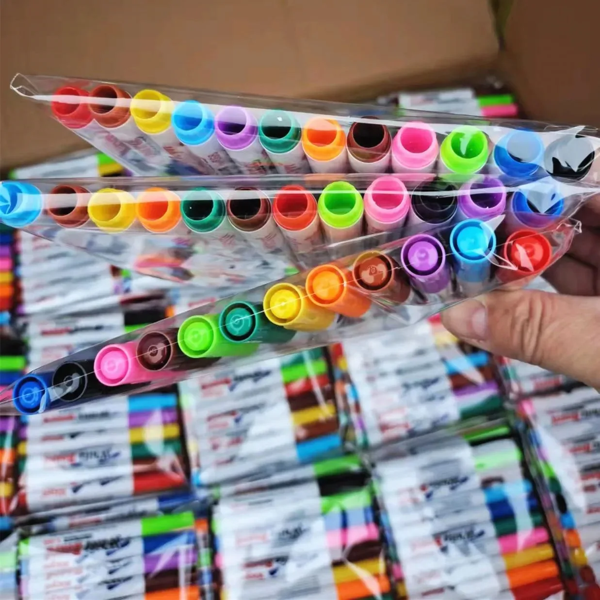 8/12 Colors Magical Water Floating Student Painting Brush Whiteboard Markers Pen Suspension Kids Educational Painting Pen Toys 4
