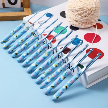 Blue Floral Ceramic Crochet Hooks 1