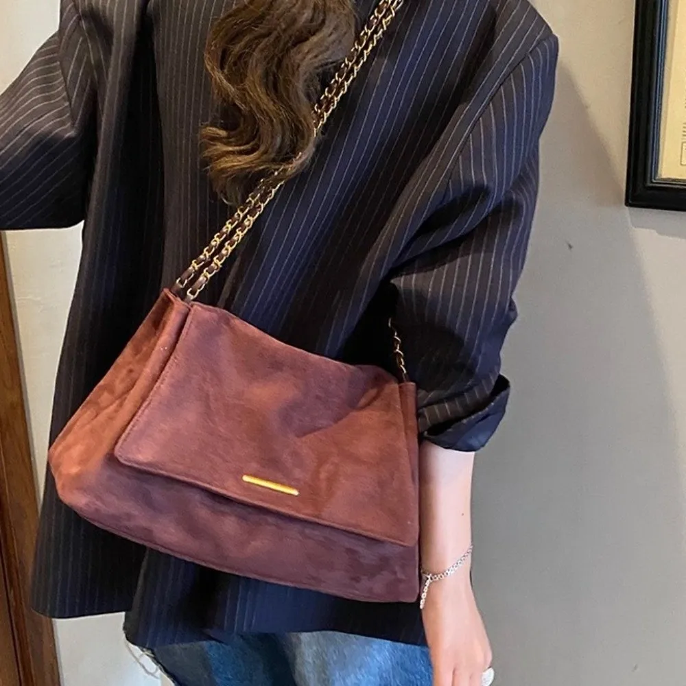 Borsa a Spalla in Camoscio Monospalla Grande Capacità Casual Spaziosa con Fibbia Solida Elegante Borsa Sottospalla per Serate Fuori - immagine 3