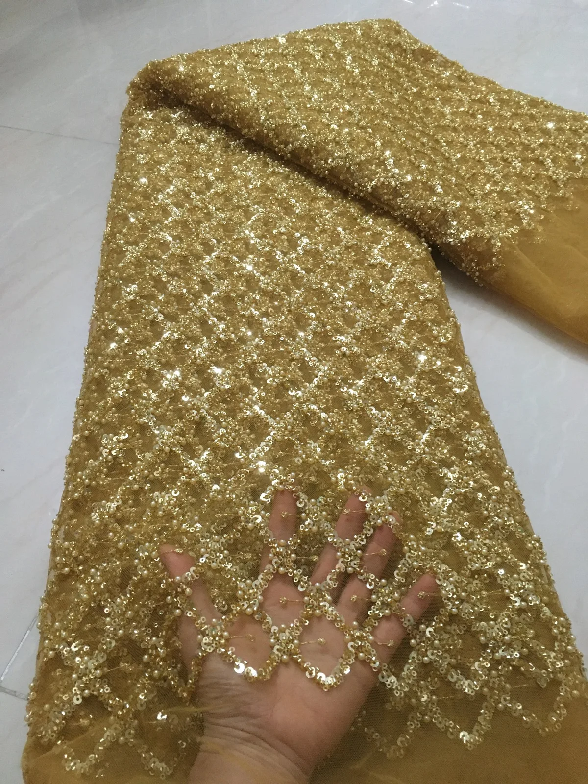 

Latest Luxury 2023 African Sequins Embroidery Bead Tube Lace Fabric Nigerian Beaded Lace Fabric For Wedding Party Dress KXX23101