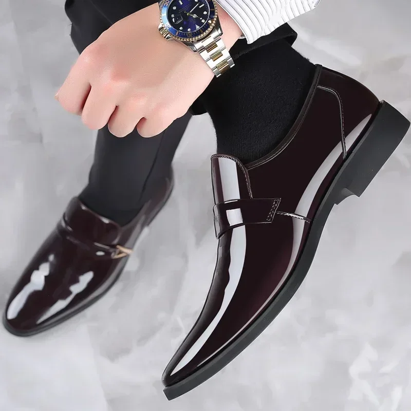 Large Size Men's shoes sharp leather patent business dress inside the height of men's shoes wedding