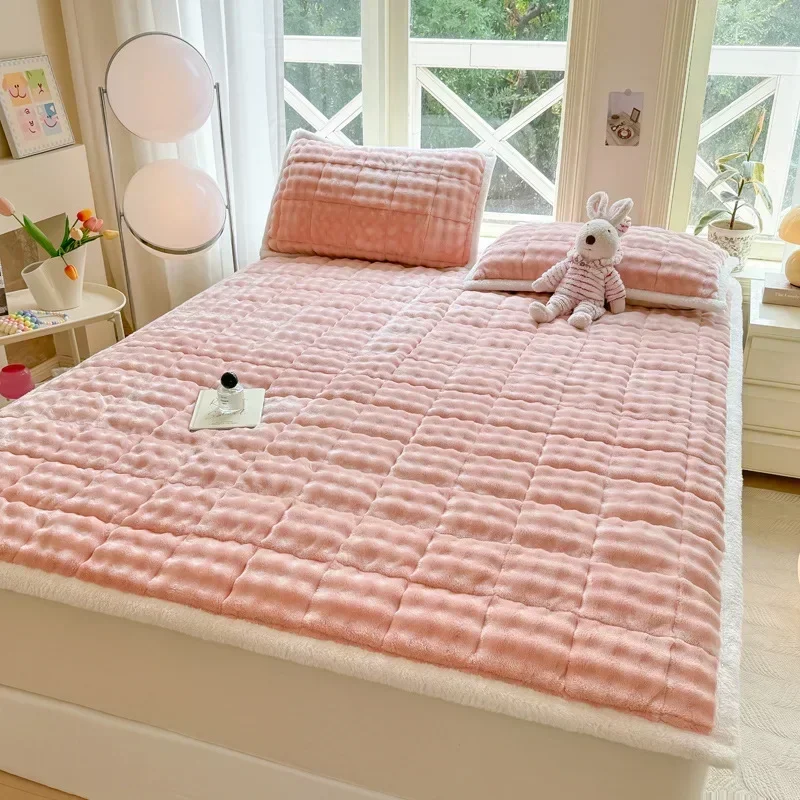 Winter Warm Plush Mattress Toppers Super Soft Single Double Foldable Milk Velvet Thicken Fitted Bed Sheet Bed Cover Tatami Mat 3