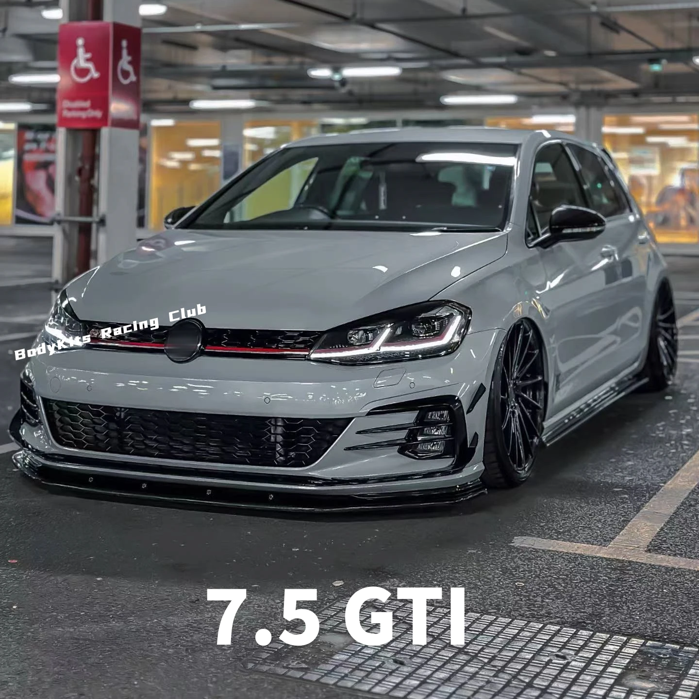 グロスブラック RevoZport スタイルフロントバンパーエアロ