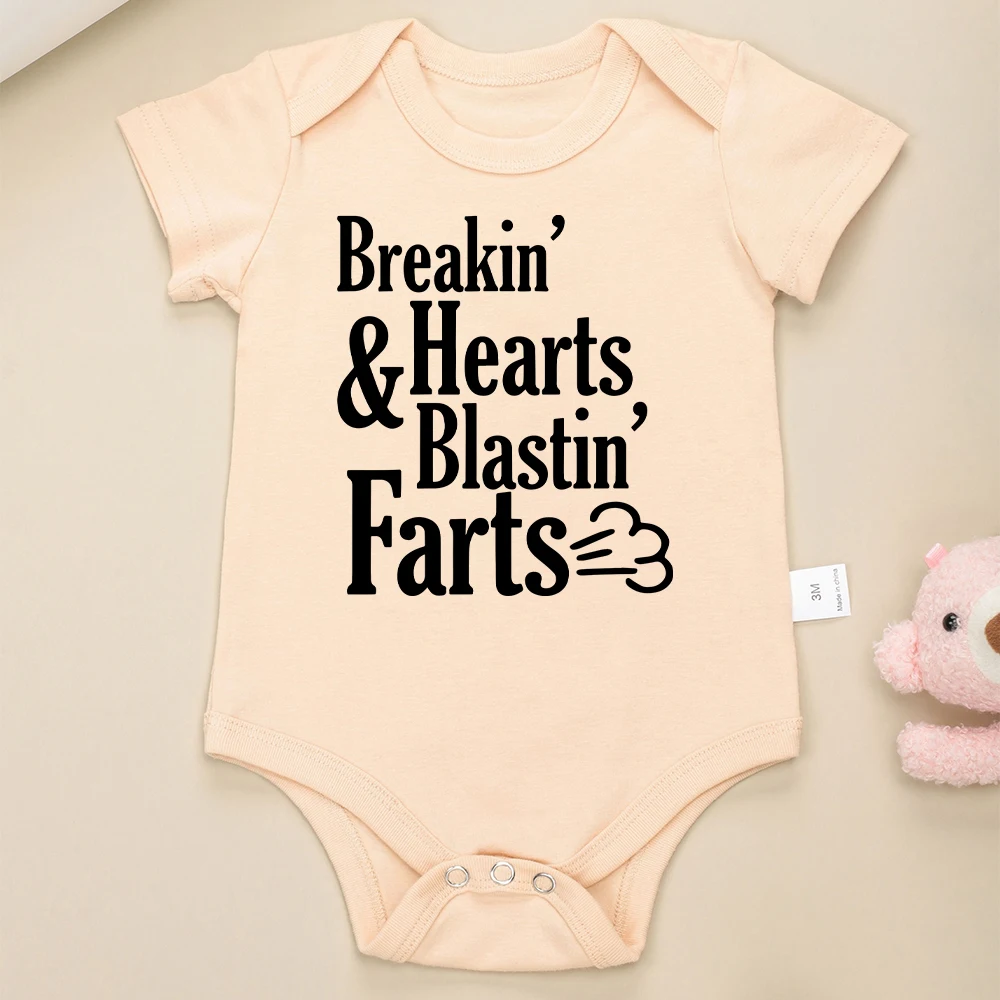 Funny Newborn Onesies Breakin Hearts Farts Print Cotton Baby Clothes for Boy and Girl Short Sleeve O-neck Summer Infant Romper 4