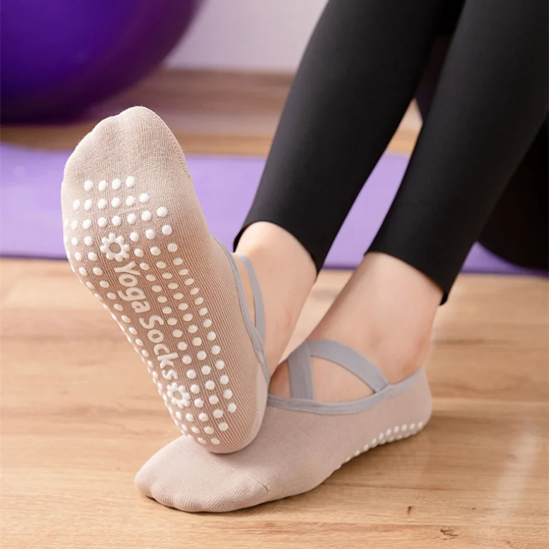 Professional women yoga socks silicone anti-slip ballet Pilates socks backless breathable bandage dance sports 1Pair