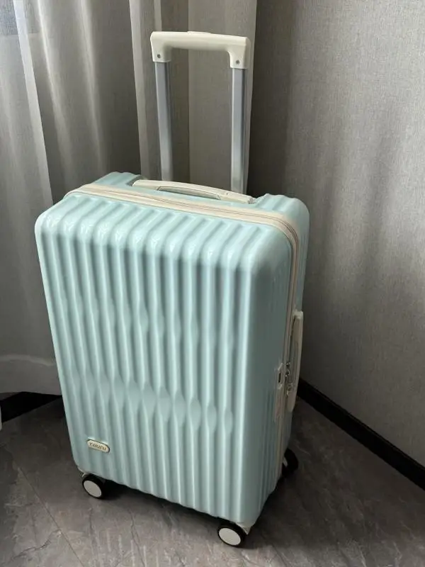 Quiet Wheel Lage Faionable Trendy Polyester Interior Zipper Closure PC Material with Lo Travel Suitcase for Women