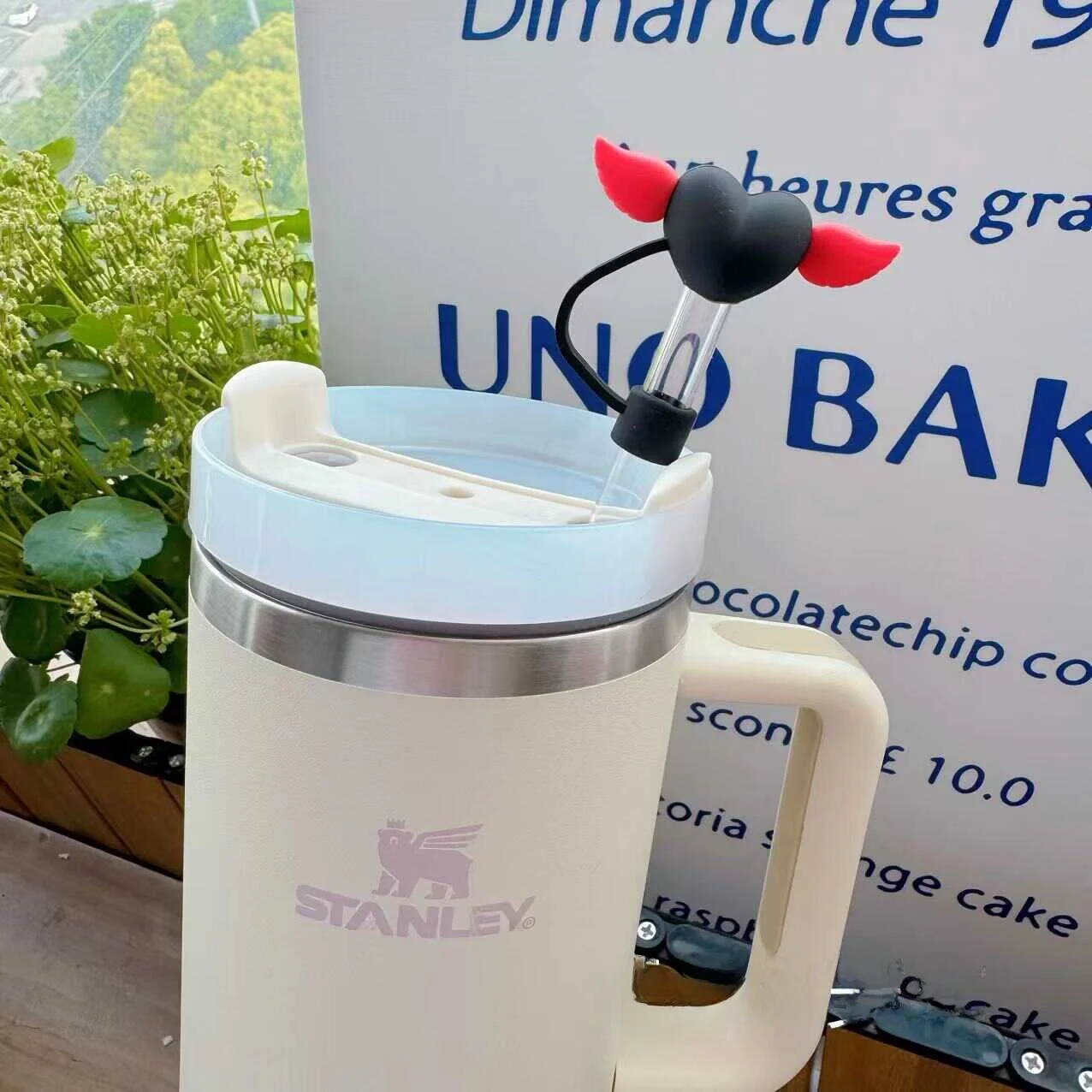  Silicone St Cup Stopper for Stanley St Cup Large Caliber Heat Resistant Love Wings Design Suitable for Girls