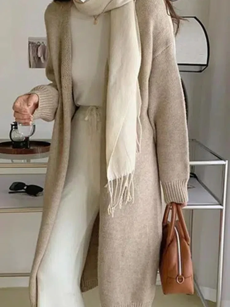 Medium To Long Style Gentle and Loose Wearing Chic Knitted Cardigan Sweater Jacket for Women In Spring and Autumn